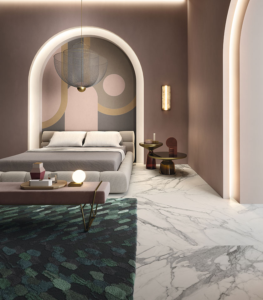 Noblesse Pure Statuario apporte à la chambre une élégance lumineuse et sophistiquée, avec des surfaces effet marbre qui subliment l’espace avec naturel et raffinement.