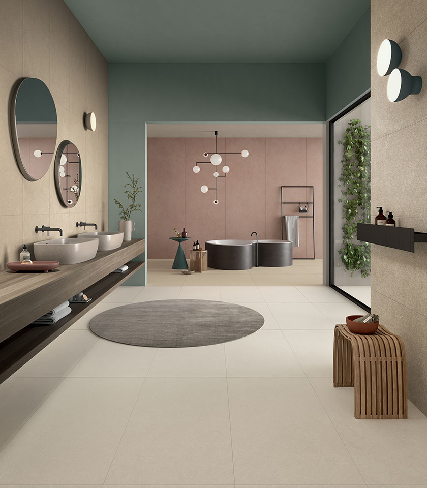 Intense Clair Beige compose une salle de bains lumineuse et raffinée, où des surfaces céramiques neutres et de délicates touches de couleur créent une atmosphère élégante et contemporaine.