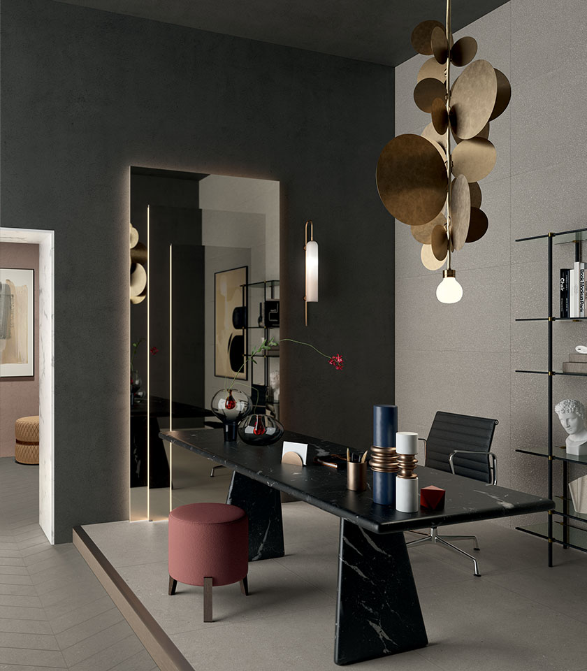Intense Perle interprète la matière avec une élégance contemporaine, créant des surfaces céramiques raffinées et polyvalentes pour des intérieurs sophistiqués.